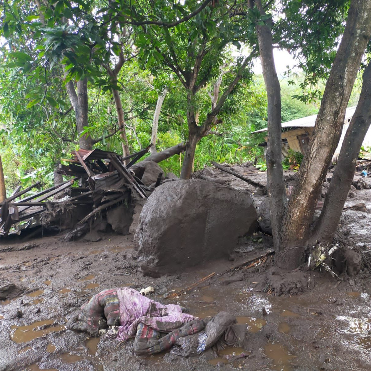 Dua Warga Ngada Meninggal dan Satu Orang Hilang Akibat Banjir Bandang