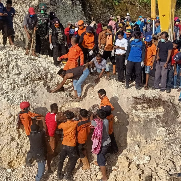 Longsor Kabupaten Bulukumba Sebabkan 4 Meninggal Dunia