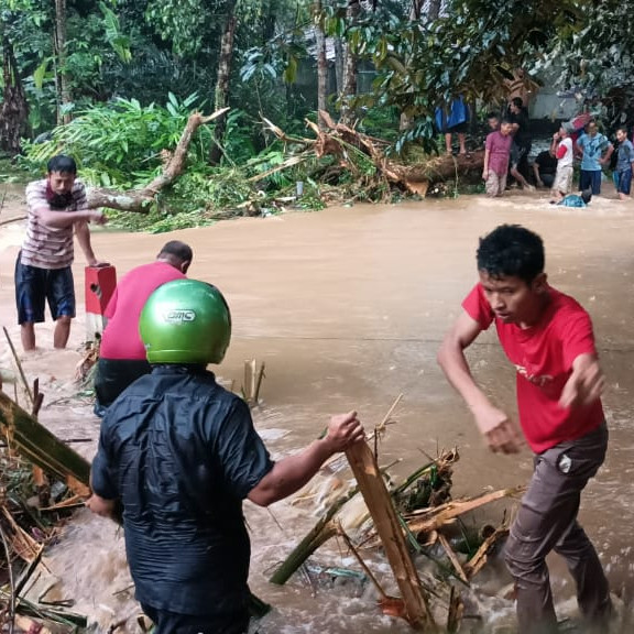 Luapan Sungai Kali Paruk Sebabkan Banjir di Kabupaten Banyumas