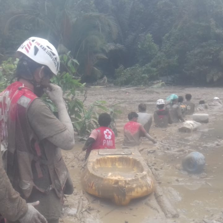 [Update] – Pascabanjir Bandang Luwu Utara, Bupati Tetapkan Status Tanggap Darurat 30 Hari