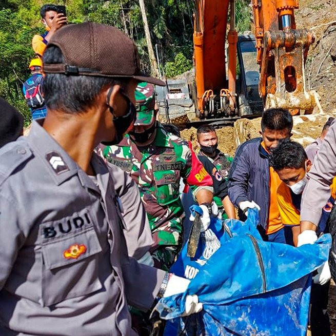 [Update] - Tim Gabungan Kembali Temukan Tiga Korban Longsor Tapanuli Selatan