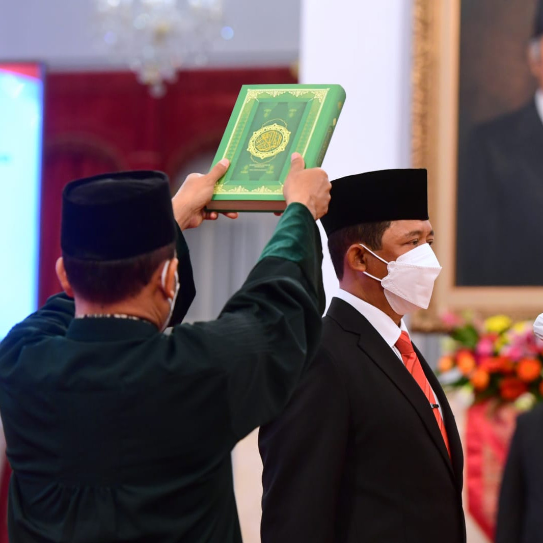 Presiden Joko Widodo Lantik Kepala BNPB