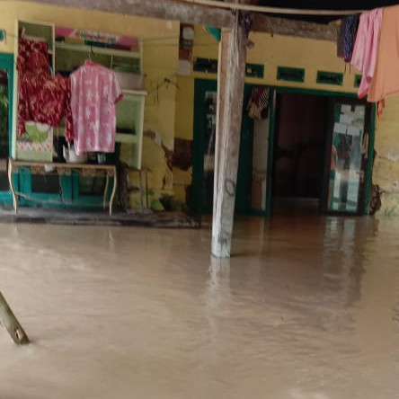 Lebih dari 3.500 Keluarga Mengungsi Akibat Banjir Karawang