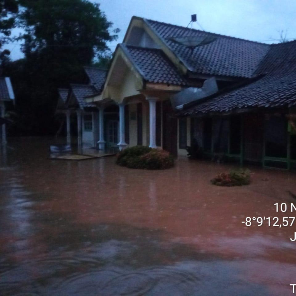 Banjir di Jember Sebabkan 200 Warga di Empat Kecamatan Mengungsi