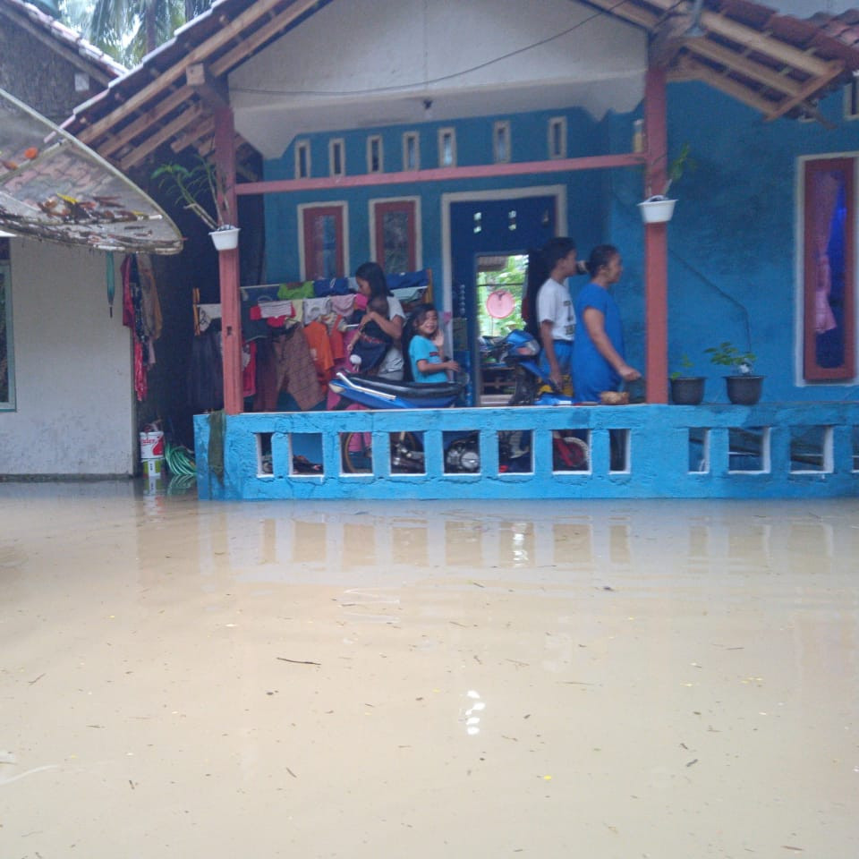 Dua Warga Menjadi Korban Banjir dan Longsor di Pangandaran