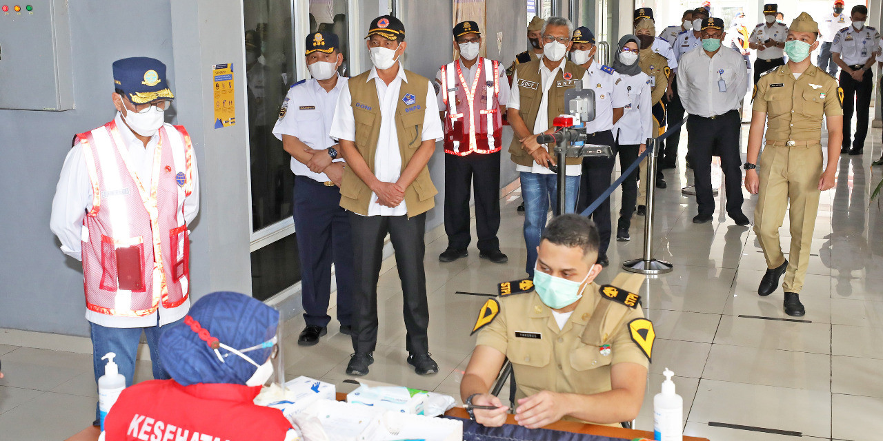 Tinjau Persiapan KBM Tatap Muka STPI, Doni Monardo Ingatkan Konsistensi Protokol Kesehatan